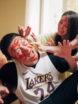 繼妹狂扇校霸800個嘴巴子