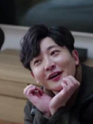 我被同學表叔包養，10年后，我們都傻眼了！