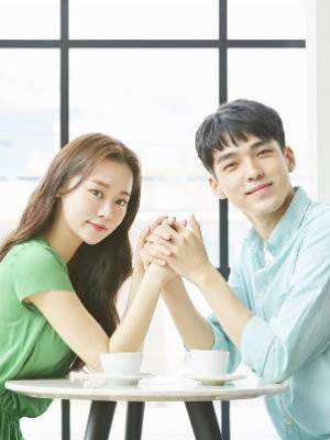 傻逼跟傻逼相愛了