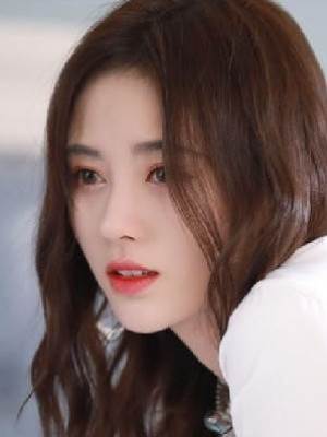 馴獸美人在求生綜藝爆火