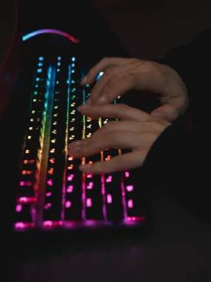 被200塊逼死的女生及其它