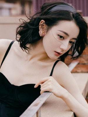 第四世：穿成過氣影后，我成了萬人迷