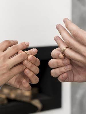 離婚這手牌，有多少人打爛了。