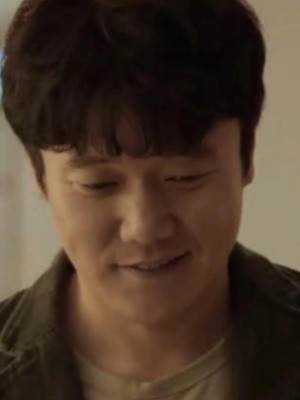 初戀離開我后，我娶了教授的女兒